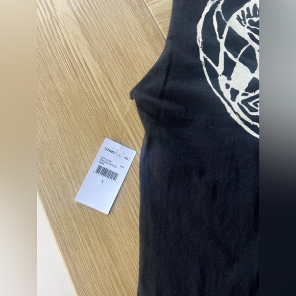 O’Neill Tank - Picture 2 of 5